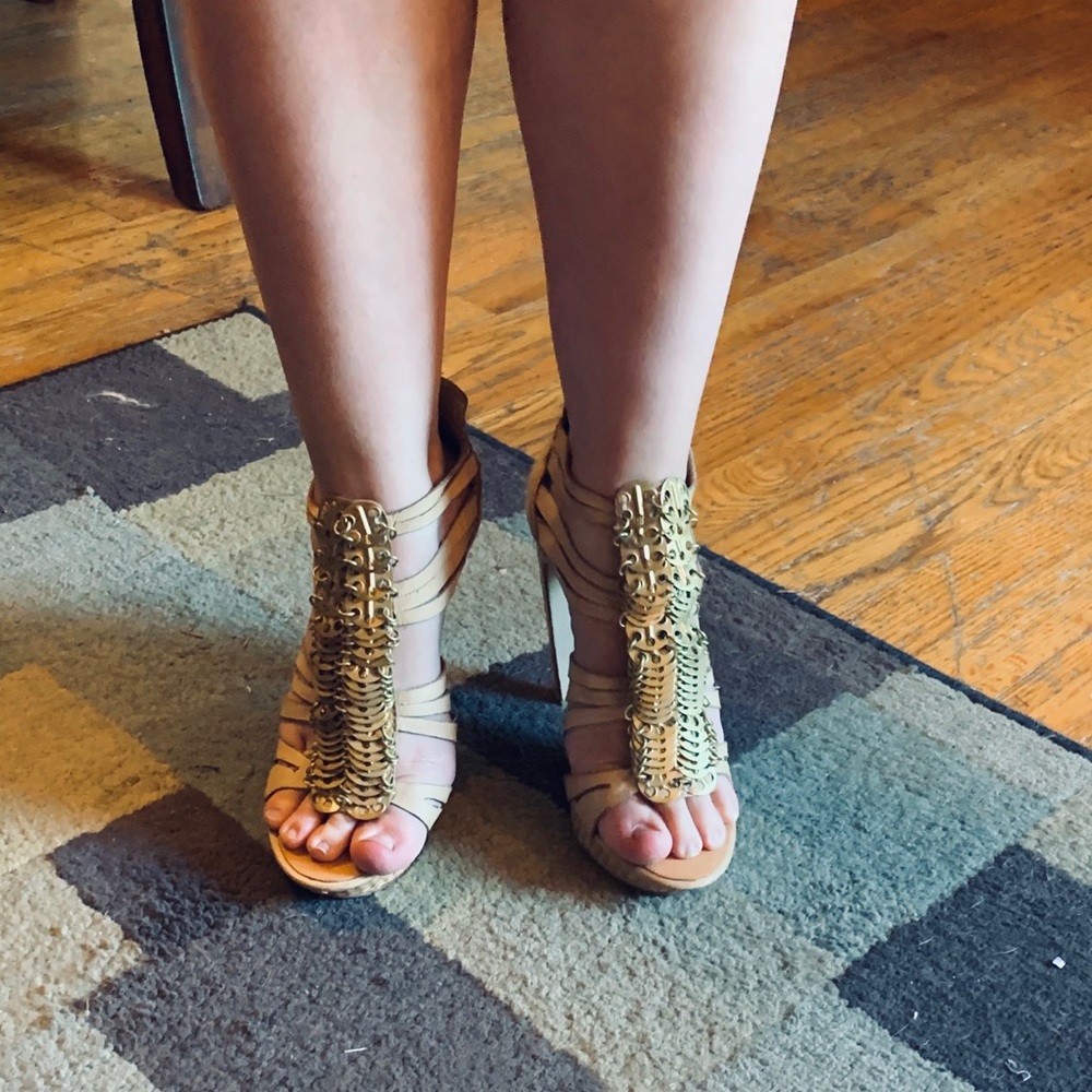 Nice sandals - Picture 6 of 8